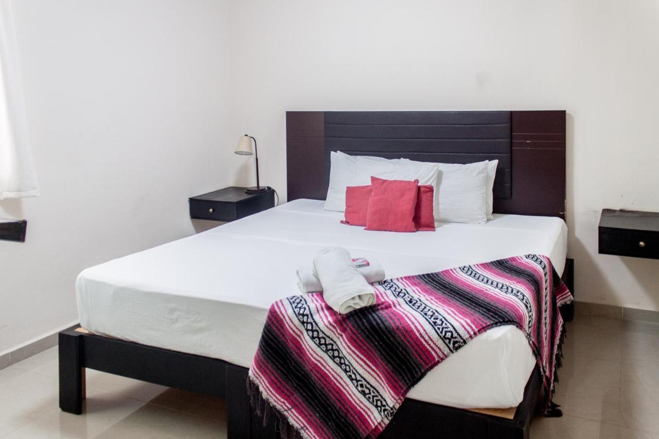 Whyz 4 You Private Rooms 莫雷洛斯港 外观 照片
